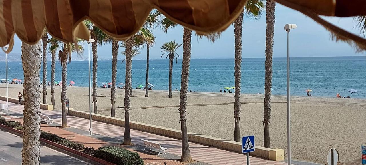 Premiere Ligne De Mer Roquetas de Mar Bagian luar foto